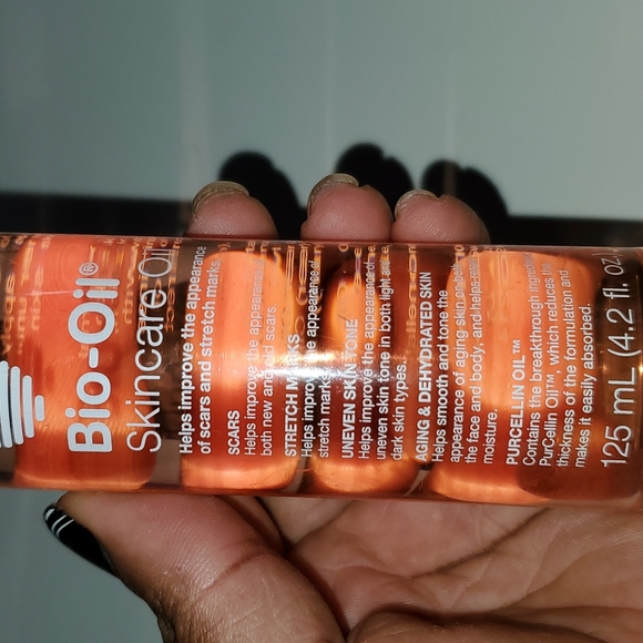 Skincare - Picture 4 of 9